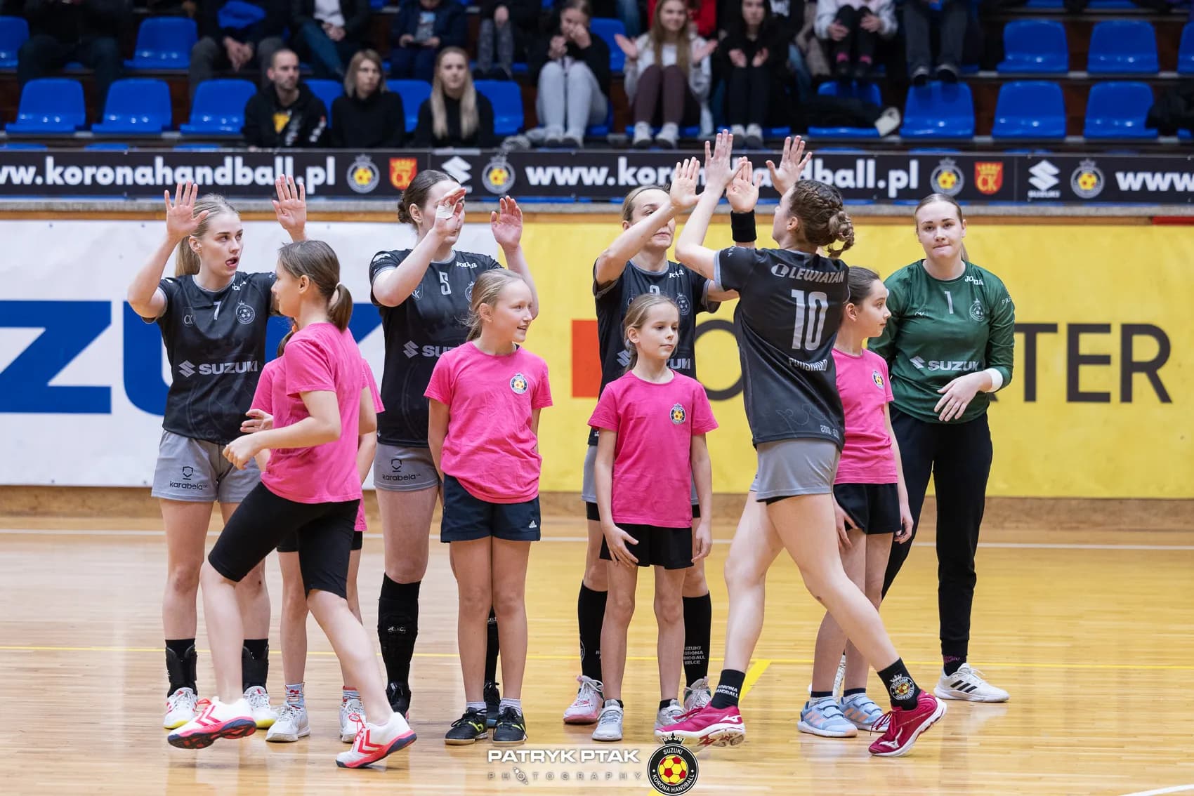 Suzuki Korona Handball Kielce vs Handball Warszawa