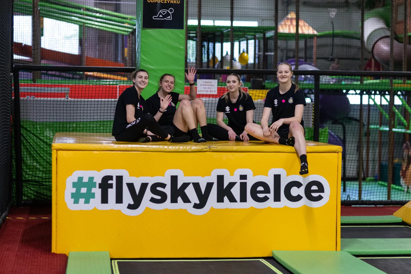 Roztrenowanie: Park Rozrywki FlySky