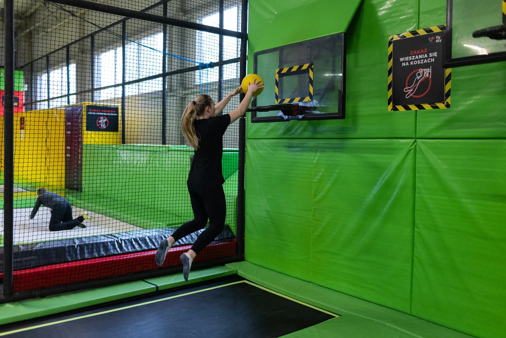 Roztrenowanie: Park Rozrywki FlySky