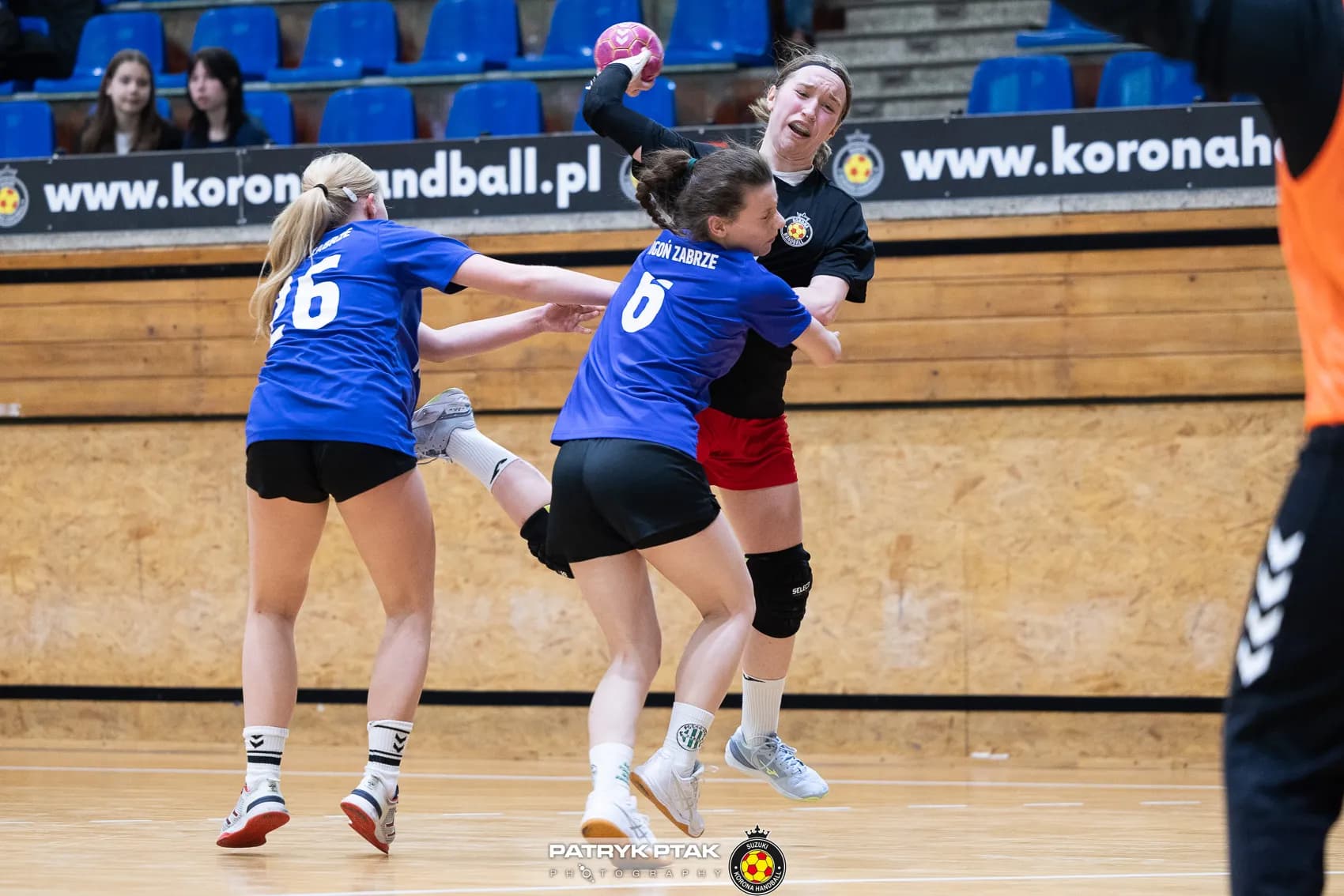 1/16 Finału Pucharu ZPRP młodziczek (Korona Handball Kielce vs SPR Pogoń 1945 Zabrze)