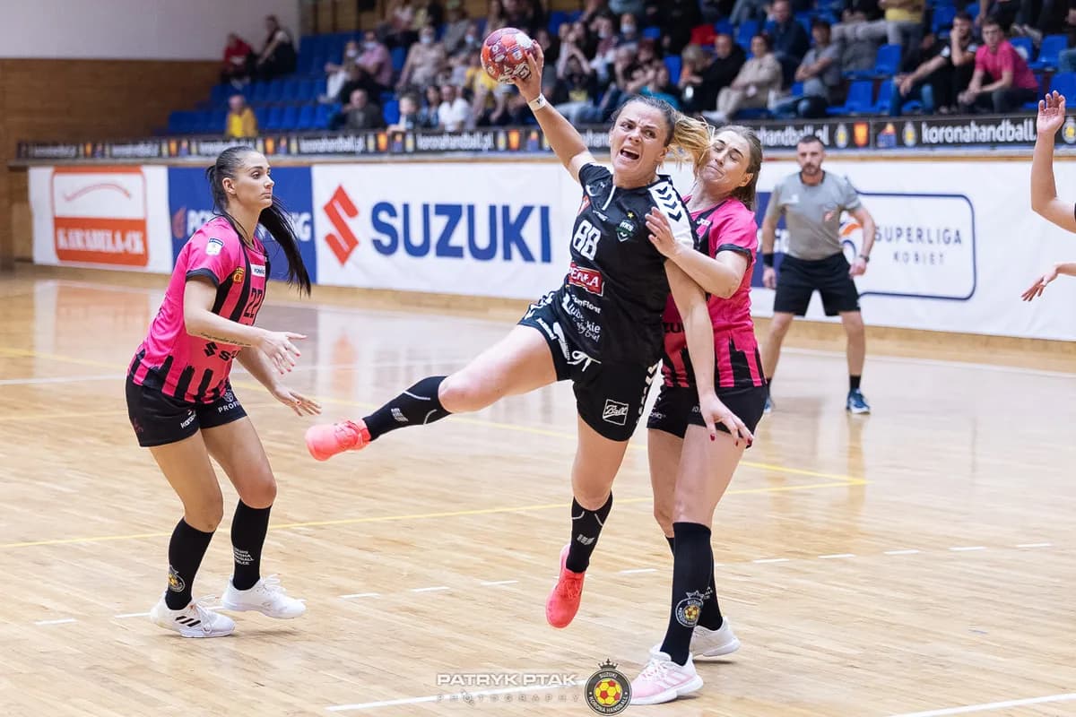 Suzuki Korona Handball Kielce – MKS Funfloor Perła Lublin 22:29