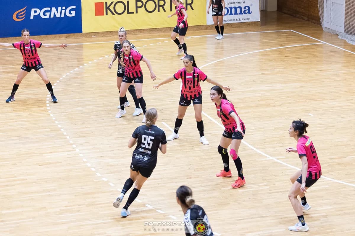 Suzuki Korona Handball Kielce – MKS Funfloor Perła Lublin 22:29