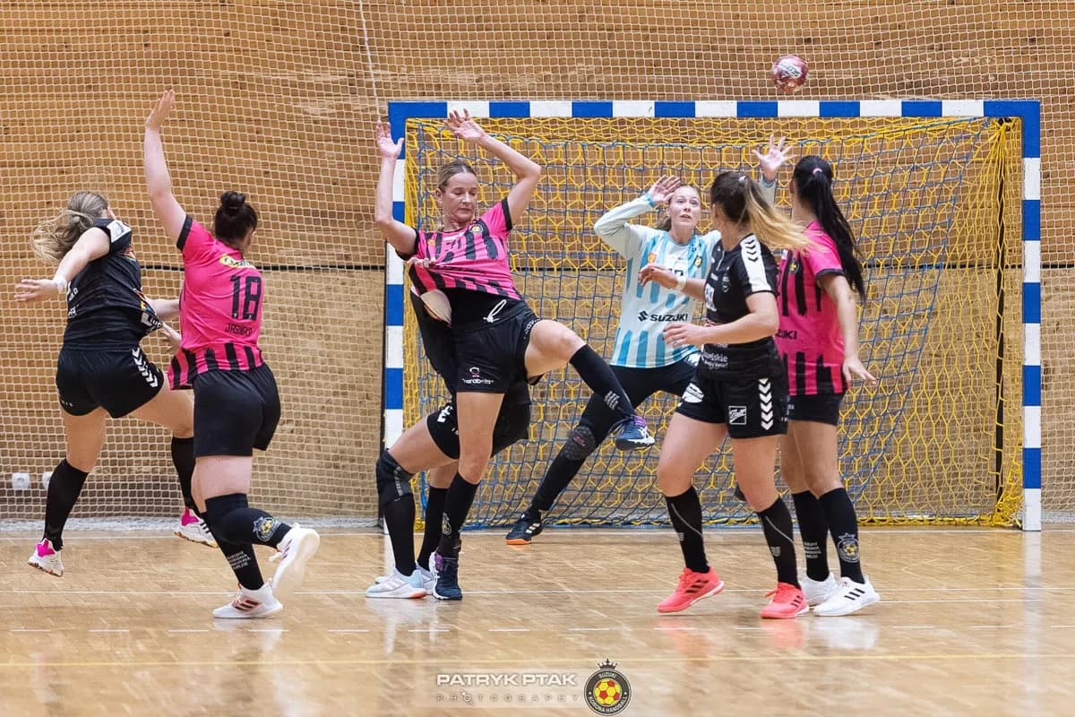 Suzuki Korona Handball Kielce – MKS Funfloor Perła Lublin 22:29