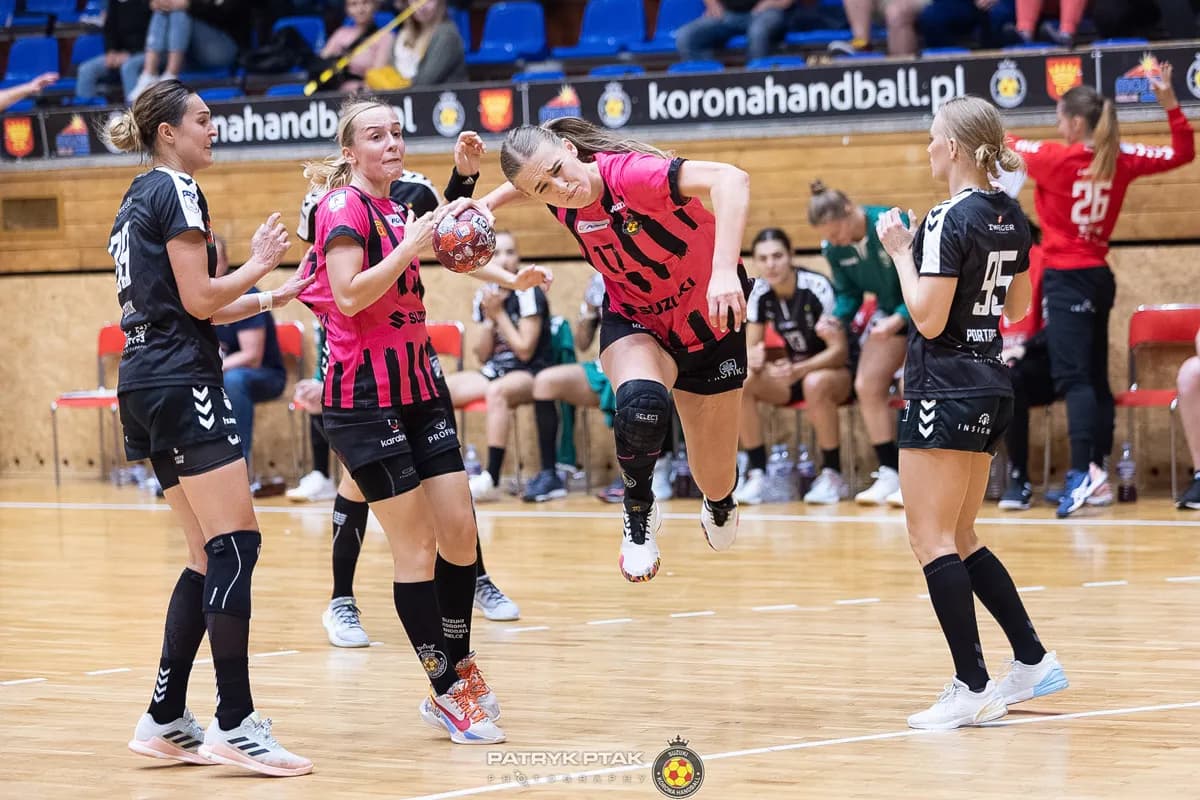 Suzuki Korona Handball Kielce – MKS Funfloor Perła Lublin 22:29