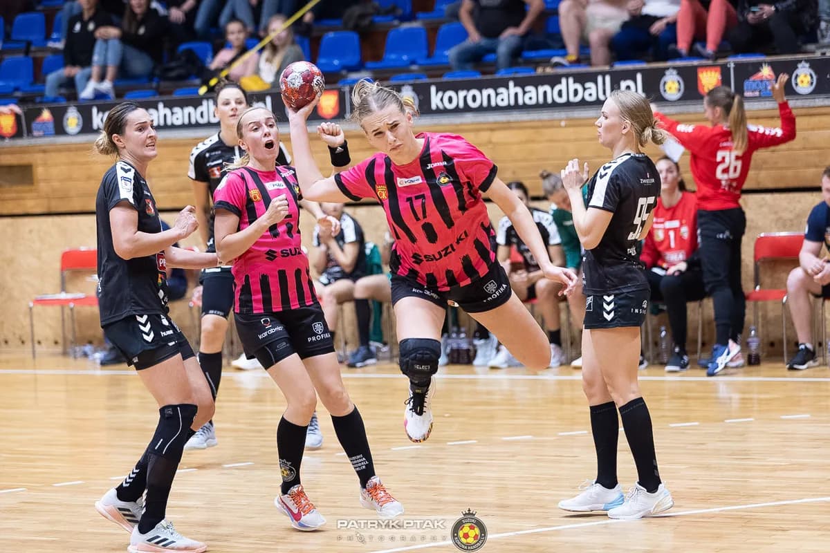 Suzuki Korona Handball Kielce – MKS Funfloor Perła Lublin 22:29