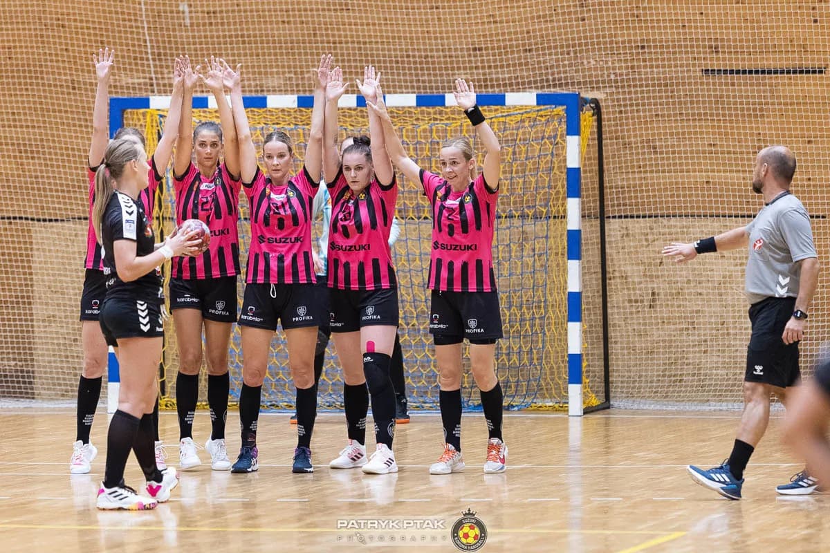 Suzuki Korona Handball Kielce – MKS Funfloor Perła Lublin 22:29