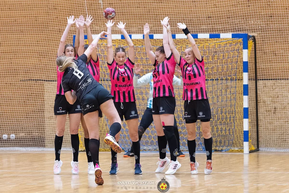 Suzuki Korona Handball Kielce – MKS Funfloor Perła Lublin 22:29