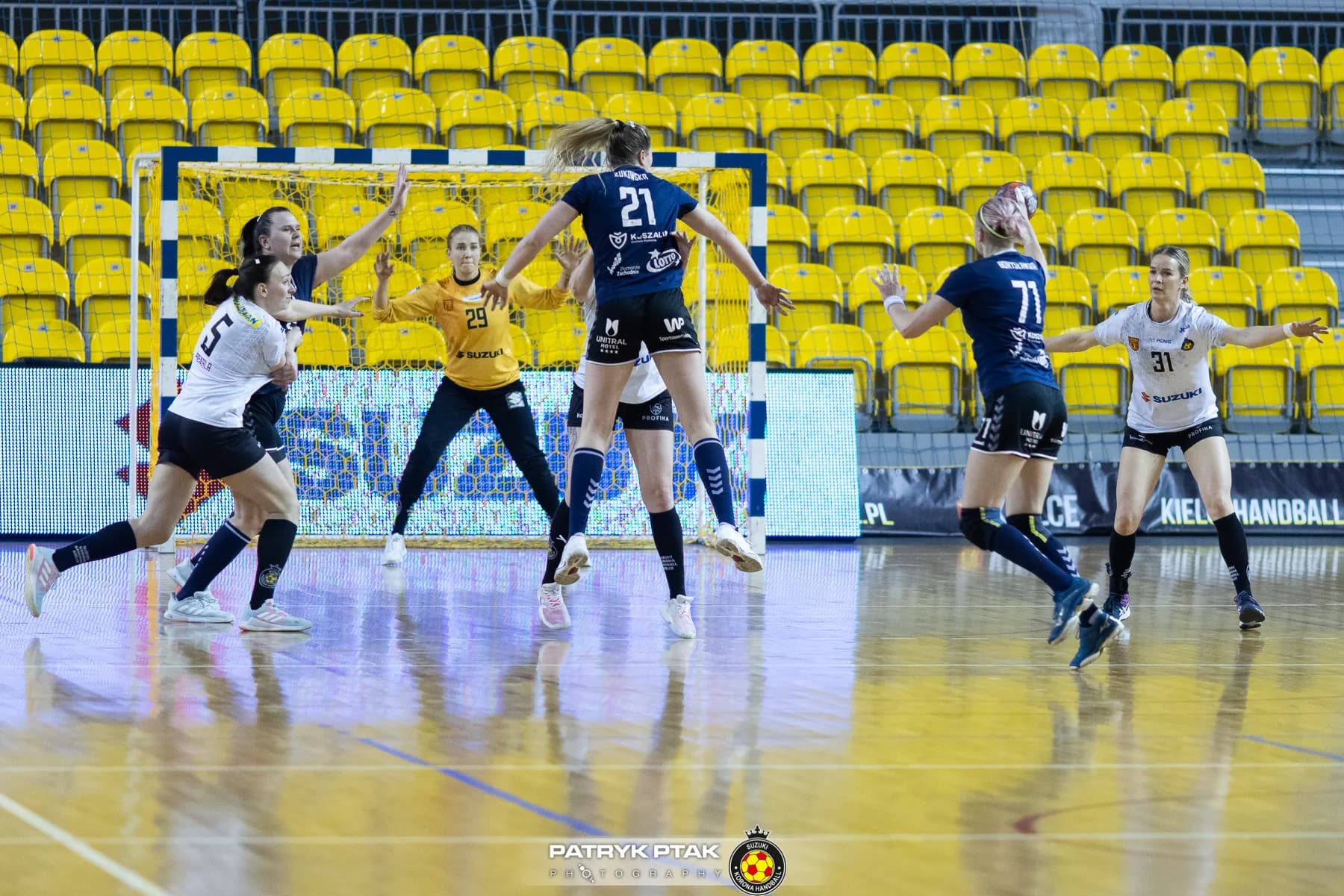 Suzuki Korona Handball Kielce vs. Młyny Stoisław Koszalin