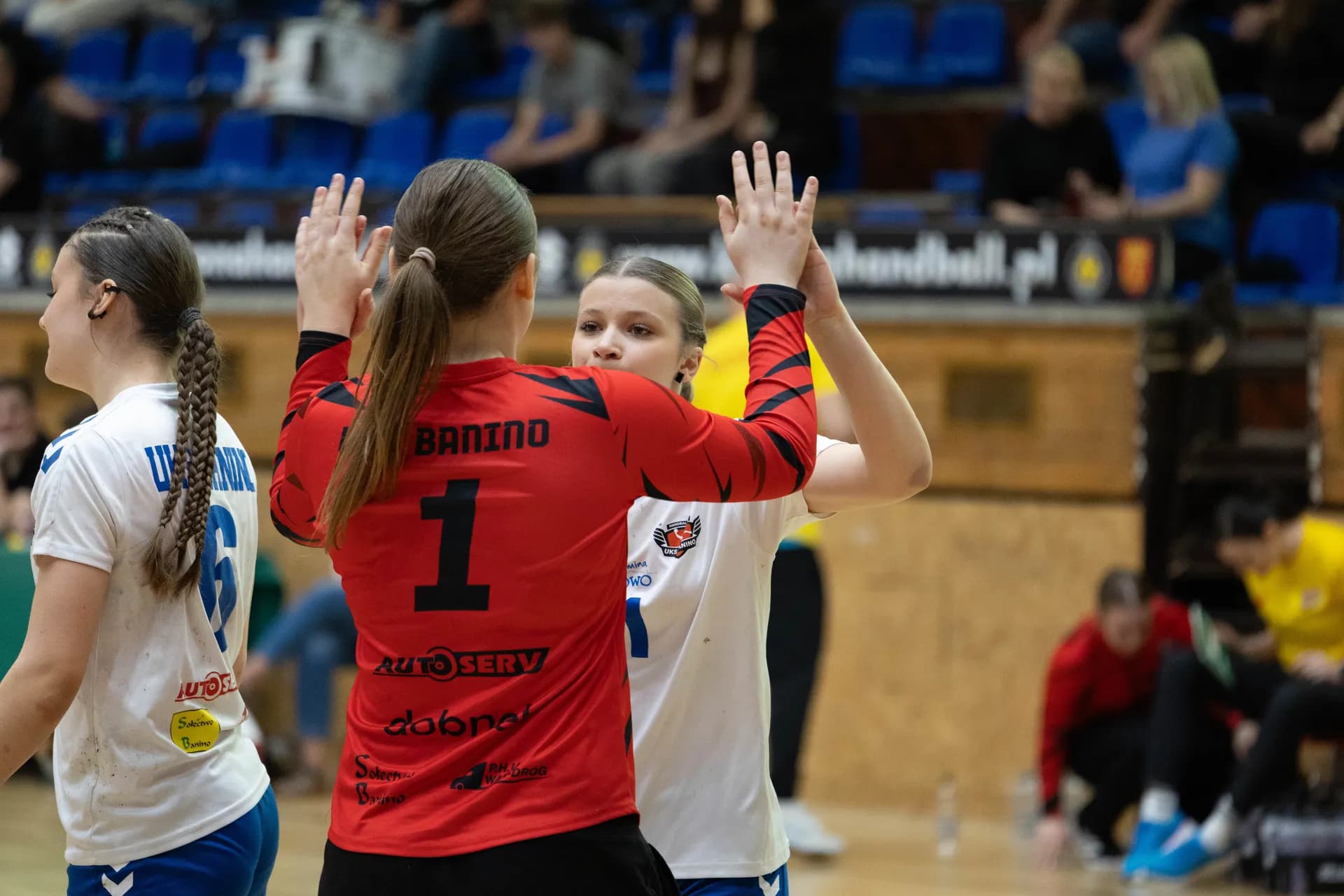 Zdjęcia z turnieju 1/8 Mistrzostw Polski Juniorek Młodszych