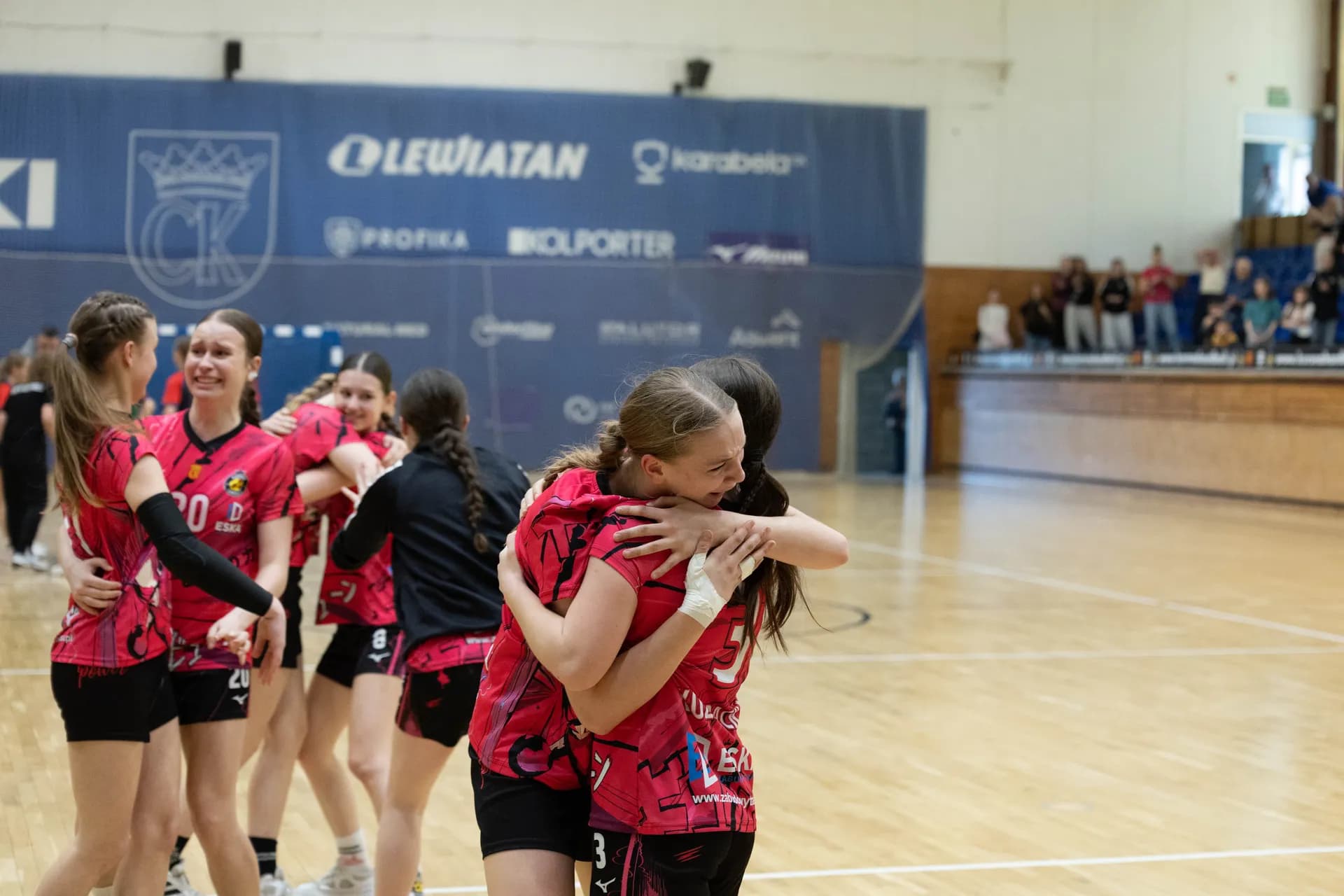 Zdjęcia z turnieju 1/8 Mistrzostw Polski Juniorek Młodszych